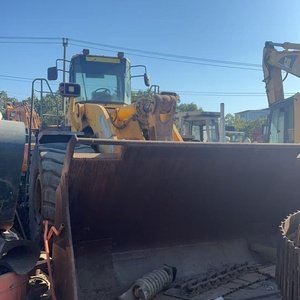 Chargeuse sur pneus Komatsu WA600 jaune d'occasion, diesel, 4 roues motrices, équipement de construction lourd, 15 tonnes, pompe hydraulique, boîte de vitesses - Product Image 2