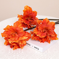 4 Tangkai Bunga Clivia Gladiolus Buatan dari PU dengan Teknik Cetak dan Embos, untuk Dekorasi Pernikahan dan Hotel