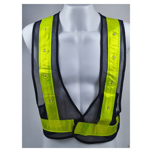 Vélo adulte Sport travail gilets de sécurité Signal lumineux haute visibilité course réfléchissant <span class=keywords><strong>clignotant</strong></span> LED <span class=keywords><strong>gilet</strong></span> d'avertissement de sécurité - Product Image 1