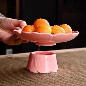 Vente en gros de récipient à bougie en céramique en forme de bol incurvé pour la décoration de Noël avec cire parfumée - Product Image 4