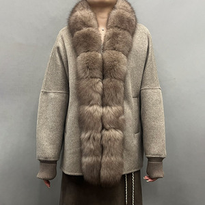 <span class=keywords><strong>Cappotto</strong></span> da Donna in Misto Lana a Doppia Faccia con Collo in Vera Pelliccia di Volpe, Giacca Invernale Calda con Pannello Frontale e <span class=keywords><strong>Tasche</strong></span> Laterali - Product Image 1