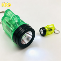 Mini lampe torche en plastique, petite lampe minière, porte-clés, lampe à piles, cadeau pratique pour enfants, jouets lumineux