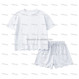 Set di Abbigliamento Estivo per Bambini in <span class=keywords><strong>Cotone</strong></span>, T-shirt Larghe e Pantaloncini con Orlo Smerlato, Set Unisex per Bambine e Bambini - Product Image 2
