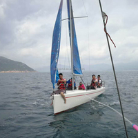 Voilier à quille rétractable en fibre de verre de 6,5 m, voile principale de 17,2 m², mât de spinnaker en fibre de carbone, voile d'entraînement sportif, OEM
