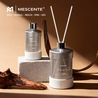 Diffuseur de parfum d'ambiance Mescente 450 ml, flacon en verre tendance, parfum fruité, huile essentielle, diffuseur de parfum, diffuseur de parfum à bâtonnets