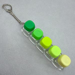 Llavero de teclado mecánico de cinco teclas con eje de plástico, modelo de botón de apriete, diseño arcoíris transfronterizo M Bean - Product Image 3