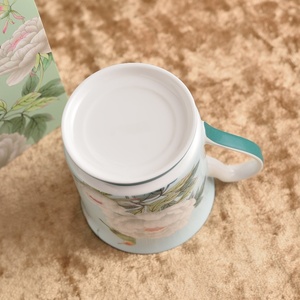 แก้วกาแฟลายกุหลาบขาว โบนไชน่า พร้อมกล่อง ชุดของขวัญสุดพิเศษ ลดราคา - Product Image 2