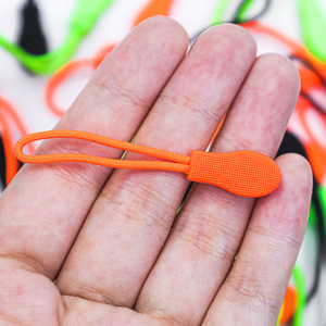 Poignées de <span class=keywords><strong>fermeture</strong></span> <span class=keywords><strong>éclair</strong></span> en silicone avec logo personnalisé Curseurs de <span class=keywords><strong>fermeture</strong></span> <span class=keywords><strong>éclair</strong></span> Extracteur de <span class=keywords><strong>fermeture</strong></span> <span class=keywords><strong>éclair</strong></span> en caoutchouc PVC souple pour sacs - Product Image 3