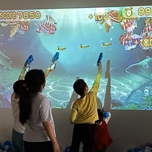 Jeu de tir interactif d'arcade en salle pour plusieurs personnes, jouet de terrain de jeu, pistolet <span class=keywords><strong>laser</strong></span>, projecteur, jeu de tir pour le divertissement - Product Image 1