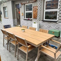 Ensemble de mobilier de restaurant d'extérieur au design moderne, chaises et tables, mobilier de patio d'extérieur