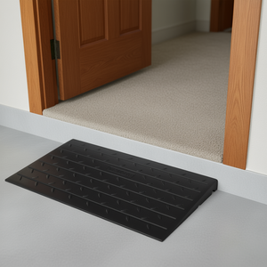 Rampa de Transición para Umbral de Puerta Vevor de Goma, 2.6 Pulgadas, 3 Canales para Cables, Entrada Inclinada, Capacidad de Carga de 2200 Libras - Product Image 2