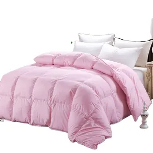 Feather-proof fabric down and feather filled Comfortable warm and enjoyable comforter for good sleep in evening