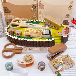 Juego de Papelería 5 en 1 con Diseño de Capibara Adorable DHF, Útiles Escolares Kawaii de Dibujos Animados, Tijeras, Grapadora, Cinta Adhesiva, Regalo para Niños - Product Image 4