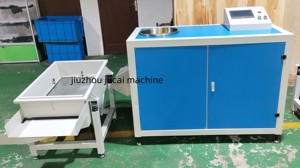 Prezzo della tagliatrice dell'elastico della taglierina dello strato di gomma della <span class=keywords><strong>macchina</strong></span> di taglio della gomma del tergicristallo - Product Image 4