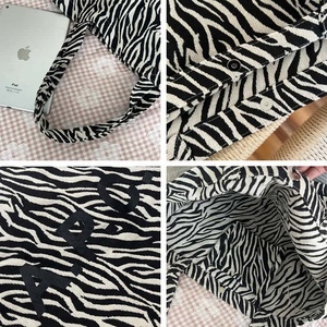 Cotton <b>Canvas</b> Zebra Print Tote <b>Bag</b> <b>Large</b> Capacity Minimalist Daily Shoulder <b>Bag</b> OEM - Product Image 4