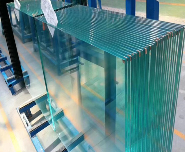 Clear Tempered Glass Solid Structure High Strength Standard and Custom Sizes for Decoration Construction Furniture Applications