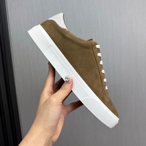 Sneakers basse da uomo in pelle effetto invecchiato, traspiranti, comode, leggere e con supporto. - Product Image 2