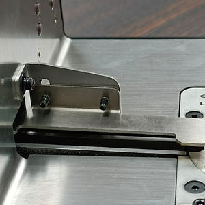 ماكينة توريد لولبية يدوية دوارة جديدة من RONGYI من الفولاذ المقاوم للصدأ باللون الرمادي المستطيل L262.4xW162.5xH177.6 - Product Image 4