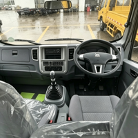 Camionnette fermée manuelle Sinotruk Howo 4X2 de haute qualité, châssis renforcé, pour le transport de légumes et de marchandises générales