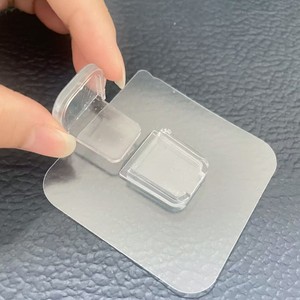 Support d'étagère adhésif en PVC, 7 cm x 7 cm, transparent, crochet simple pour support d'armoire, fixation de cloison - Product Image 1