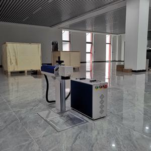 Qualità di vendita calda 20W 30W 50W macchina per marcatura Laser a fibra divisa Desktop - Product Image 5