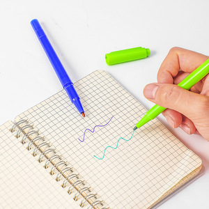 Set di Pennarelli Personalizzati dai Colori Vivaci per Scrittura Creativa, Evidenziazione Testo e Progetti Artistici - Product Image 2