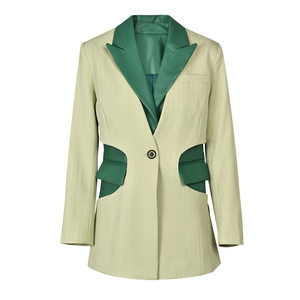 Chaqueta Casual Larga de Primavera para Mujer, Color Beige y Verde, con Parches de PU, Detalle de Cuero en Contraste y Corte en la Cintura - Product Image 1