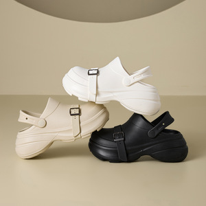 Sandales plateforme blanches en EVA avec boucle, semelle épaisse, style Crocs pour femme, à porter en été - Product Image 4