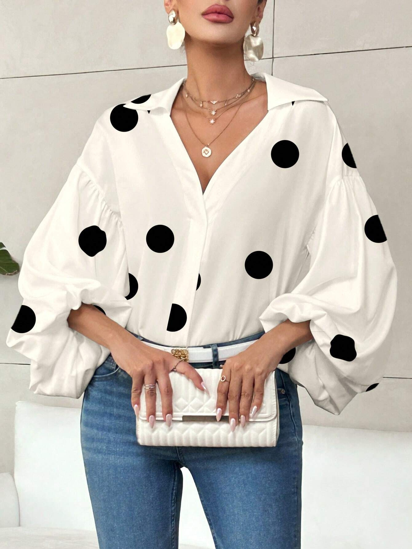 Apricot polka dots