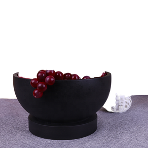 Bol décoratif en béton gris moderne et personnalisé Aleo, grand format, design à volants, écologique, 3,2 kg, pour la décoration de la maison et des fêtes, Falak World - Product Image 1