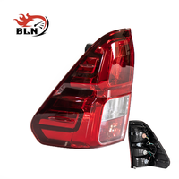 Vente en gros usine : Ensemble de feux stop de rechange pour Toyota Hilux Revo 2015 4x4 Pickup, feu d'avertissement arrière
