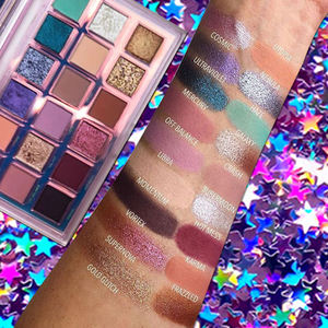 <span class=keywords><strong>Paleta</strong></span> de Sombras de Ojos <span class=keywords><strong>Huda</strong></span> Moji de 18 Colores, Marca Privada, Personalizable, Vegana y Libre de Crueldad, Prebase de Sombras de Ojos - Product Image 5