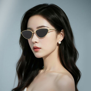 Nouvelles lunettes de soleil œil de chat pour femmes, monture en métal, protection UV400, type 3, style tendance, numéro de pièce 9630 - Product Image 6