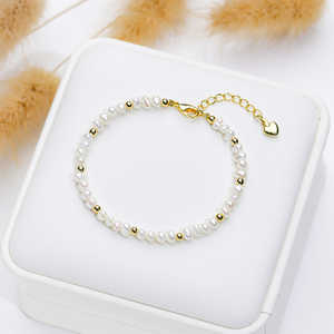 Bracelet en perles de millet d'eau douce naturelles de 3-4 mm en gros pour femmes, bijoux de mode papillon haut de gamme avec un style élégant - Product Image 1