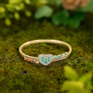 Brazalete de Moda en Acero Inoxidable 316L con Baño de Oro PVD, Diseño de Corazón con Piedras Multicolores, Joyería para Mujer - Product Image 3