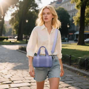 Sac de sport personnalisé avec logo, mini sac de sport, sac de voyage portable, <span class=keywords><strong>petit</strong></span> sac de sport, sac de sport pour la salle de sport, sac de voyage pour le <span class=keywords><strong>week</strong></span>-<span class=keywords><strong>end</strong></span> - Product Image 4