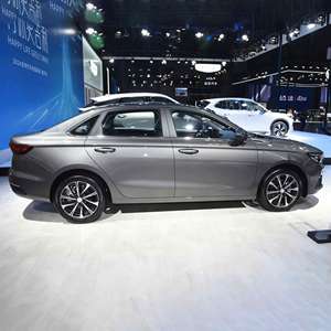 <span class=keywords><strong>Voiture</strong></span> berline <span class=keywords><strong>la</strong></span> <span class=keywords><strong>moins</strong></span> chère de Chine Geely Emgrand EC7 2025 4ème génération 1.5L Manuelle Version Star 4 portes 5 places Gelly Dihao EC8 Essence Nouvelles Voitures - Product Image 3