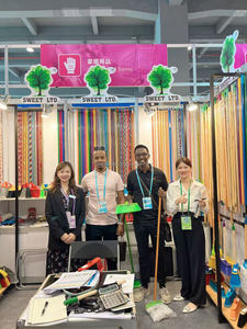 2025 estilo caliente al por mayor escobas y fregonas con mango y postes hacer Cerdas De Escoba - Product Image 6