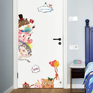 Chats de bande dessinée Bienvenue Autocollants Pour Le Mur De Pièce Chatons Avec Couronne Papier Peint Pour enfants Porte Décor Enfants Salon Mur peinture murale