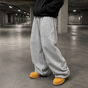 Nuovi Pantaloni Jogger Personalizzati in Cotone Felpato Pesante 400 GSM, Modello Svasato a Gamba Larga e Dritta per Uomo - Product Image 2