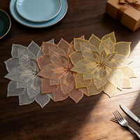 Napperons de table jetables en PVC, antidérapants, imperméables, à motif floral, dorés, de luxe, lot de 6, personnalisables pour la maison, l'hôtel et les mariages
