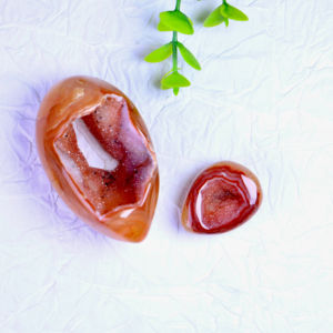 Œufs en Agate Rouge Cornaline Druzy en Gros, Sculptés à la Main, Artisanat Spirituel, Pierre de Guérison, Décoration d'Intérieur - Product Image 2