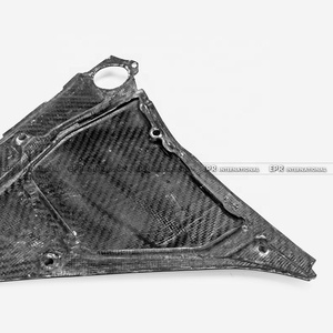 Kit de luxe pour l'intérieur du véhicule, en carbone sec, comprenant un ensemble de couvercles de compartiment moteur, de frein et de batterie OEM pour R35 GTR 2009-2020, 2 pièces - Product Image 6