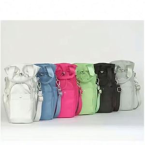 Muestra gratuita de funda personalizada para botella de agua con soporte para teléfono, bolsa cruzada tipo bandolera con correa ajustable. - Product Image 3