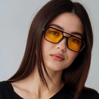 Kacamata Hitam Wanita Bingkai Penuh Persegi Transparan Putih Ringan Populer di Internet, Gaya Baru 2026, Personalisasi Double Beam UV400