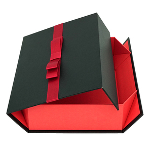 Paper Empty Christmas White Colored Foldable Packaging Carton Gold Foil Collapse Luxury Custom Wedding Magnetic Gift Boxes