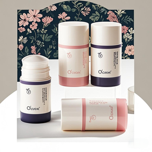 Rouleau désodorisant et anti-transpirant à base de plantes florales pour aisselles désodorisant et retenant le parfum adapté aux hommes et aux femmes - Product Image 6
