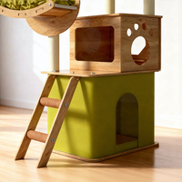 Arbre à chat multi-niveaux en bois avec capsule spatiale, lit transparent, nid rotatif pour chat et poteau à gratter en tissu Oxford pour plusieurs chats