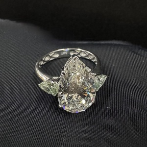 Elegante Anillo de Diamantes Cultivados en Laboratorio en Oro Blanco de 14k para Hombre y Mujer, Diseño de Joyería Fina Atemporal - Product Image 6