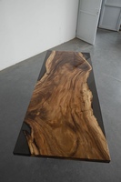 Ensemble de table à manger Custom Clear River en bois massif avec finition en résine époxy, disponible en différentes tailles, style farmhouse pour l'ameublement de la maison